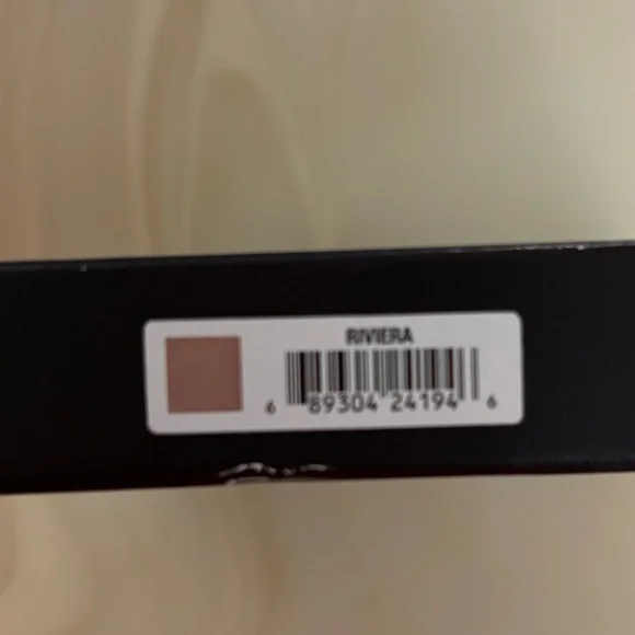 Radiant Glow Highlighter - Picture 3 of 5